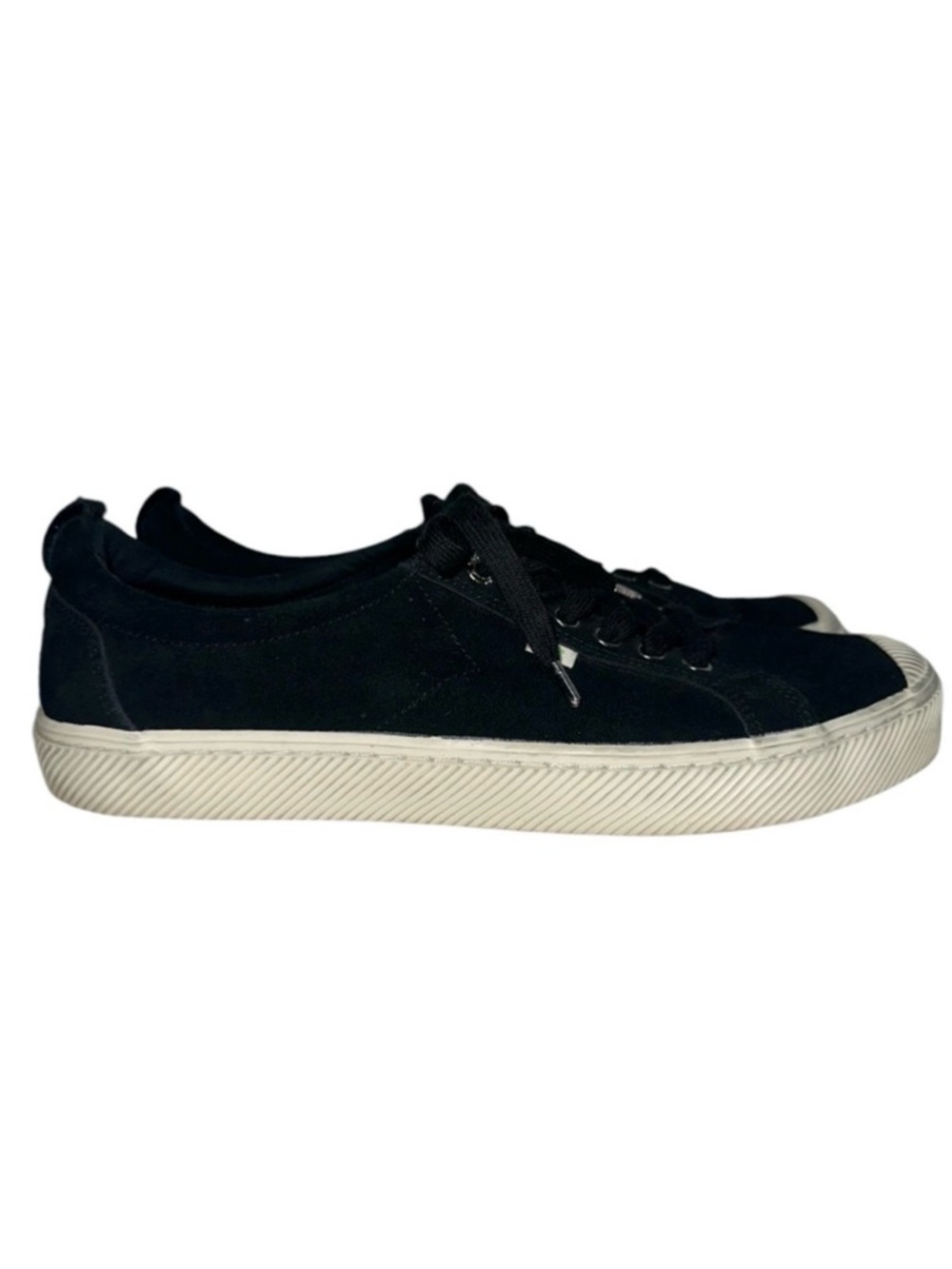 Cariuma Men’s Black OCA Suede Tennis Shoes w/White Rubber Soles- Size 11.5